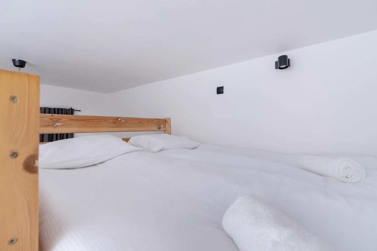 Apartment Joselewicza Cracow Kazimierz By Renters Krakow