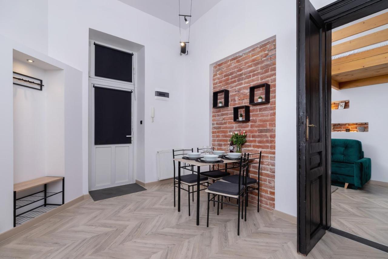 Apartment Joselewicza Cracow Kazimierz By Renters Krakow